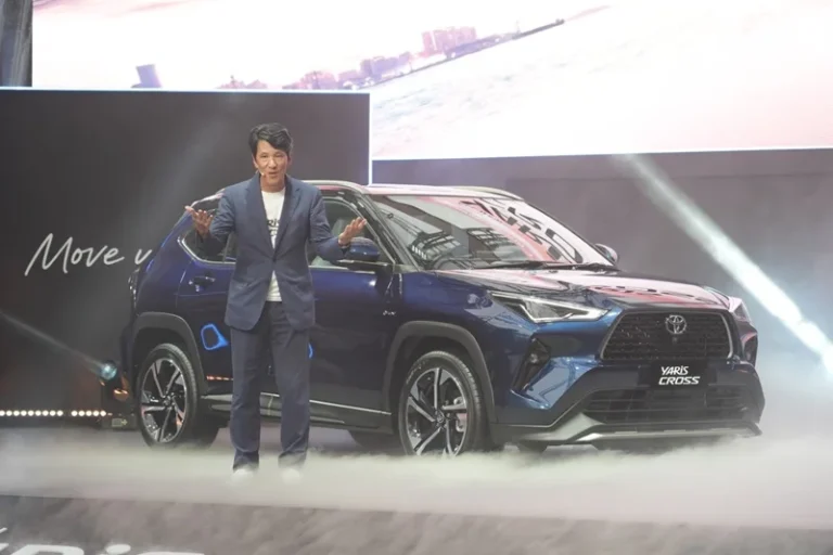 โตโยต้า สร้างกระแสฟีเวอร์เปิดตัว YARIS CROSS HYBRID SUV