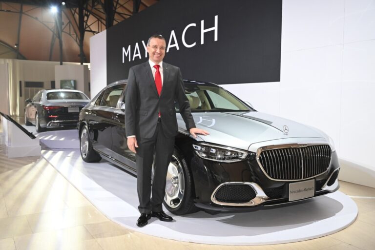 เมอร์เซเดส-เบนซ์ เปิดตัวอัครยานยนต์ Mercedes-Maybach S 580 e