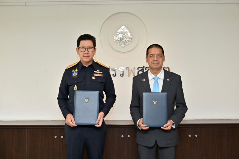 เอ็มจี ลงนามหนุนนโยบายอีวี EV3.5