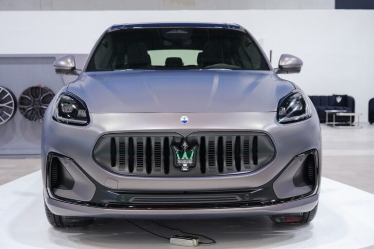 มาเซราติ โชว์ไฮไลท์ “เกรคาเล่ โฟลกอเร” รถไฟฟ้า 100% ที่งานมอเตอร์โชว์